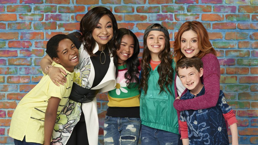 Raven’s Home – Issac Ryan Brown, Raven-Symone, Navia Robinson, Sky Katz, Anneliese Van Der Pol, Jason Maybaum