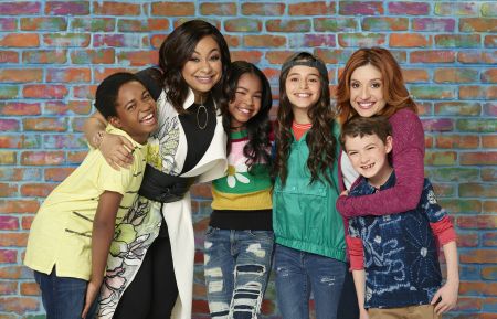 Raven’s Home – Issac Ryan Brown, Raven-Symone, Navia Robinson, Sky Katz, Anneliese Van Der Pol, Jason Maybaum