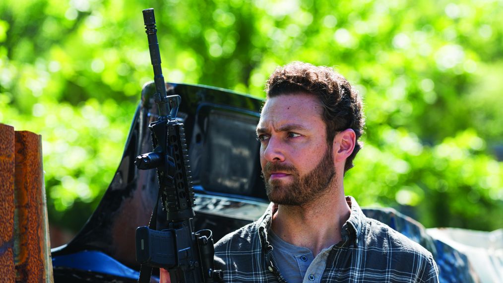 Ross Marquand as Aaron - The Walking Dead - Season 8, Episode 1