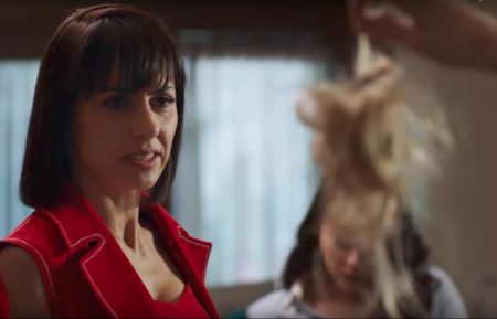 Constance Zimmer in UnReal Season 3 Trailer