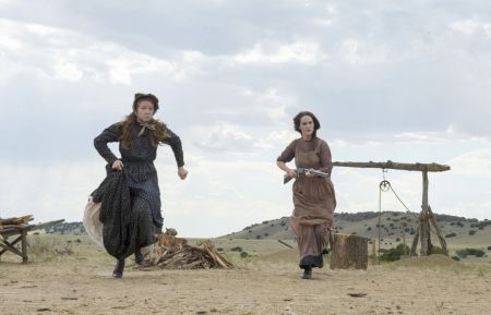 Godless - Kayli Carter, Michelle Dockery