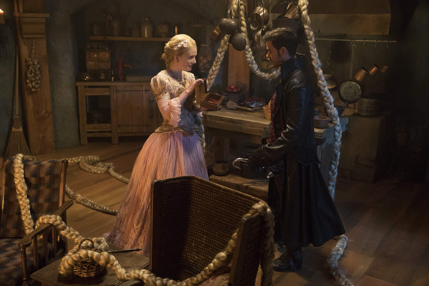 ‘Once Upon a Time’ First Look Rapunzel Returns TV Insider