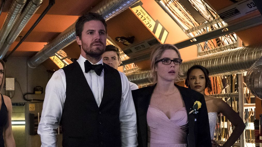 Arrow - Stephen Amell, Emily Bett Rickards