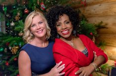 Christmas At Holly Lodge - Alison Sweeney and Sheryl Lee Ralph