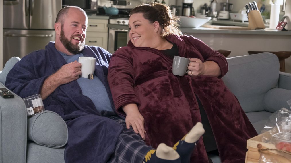 Chris Sullivan as Toby and Chrissy Metz as Kate in This Is Us drinking coffee on the couch - Season 2, 'Number Two'