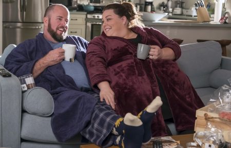 Chris Sullivan as Toby and Chrissy Metz as Kate in This Is Us drinking coffee on the couch - Season 2, 'Number Two'