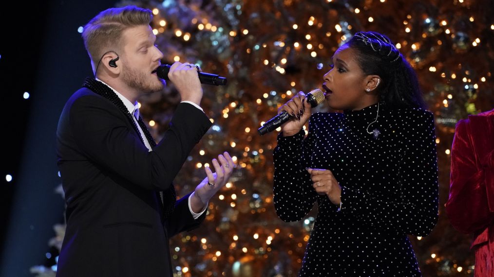 Scott Hoying of Pentatonix performs with Jennifer Hudson on A Very Pentatonix Christmas Special - Season 1