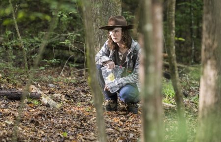 Chandler Riggs as Carl Grimes - The Walking Dead - Season 8, Episode 6