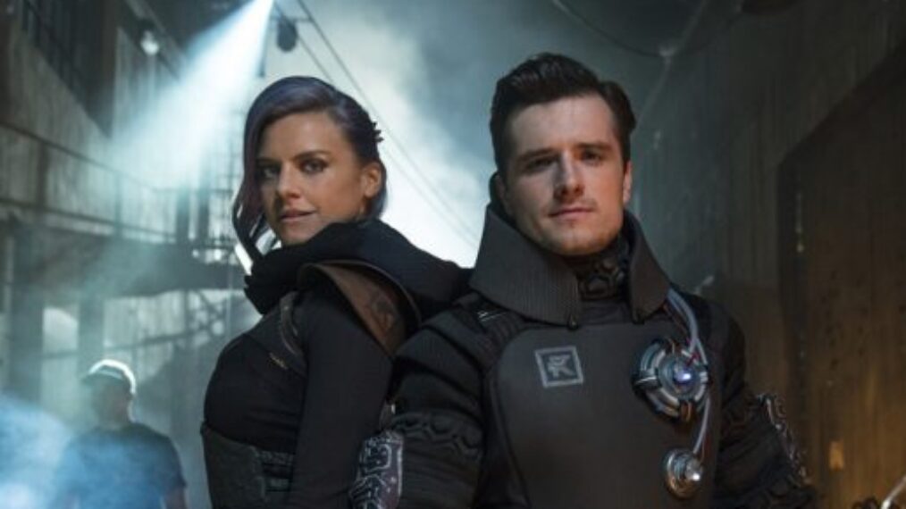 Future Man - Eliza Coupe, Josh Hutcherson