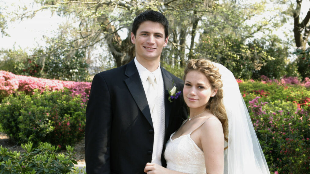 One Tree Hill - Bethany Joy Lenz, James Lafferty