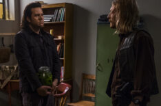 Josh McDermitt as Dr. Eugene Porter, Austin Amelio as Dwight - The Walking Dead - Season 8, Episode 5