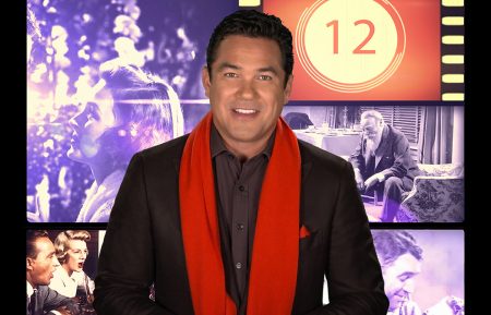 Dean Cain hosts 'The Top 12 Greatest Christmas Movies Of All Time'