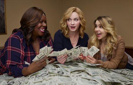 Good Girls - Retta, Christina Hendricks, Mae Whitman