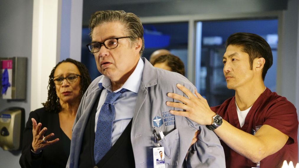 S. Epatha Merkerson as Sharon Goodwin, Oliver Platt as Daniel Charles, Brian Tee as Ethan Choi in Chicago Med - Season 3