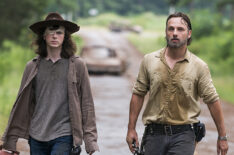 Andrew Lincoln as Rick Grimes, Chandler Riggs as Carl Grimes - The Walking Dead Season 8, Episode 8