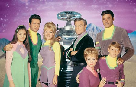 Lost In Space - Angela Cartwright, Mark Goddard, Marta Kristen, The Robot, Jonathan Harris, June Lockhart, Guy Williams, Bill Mumy