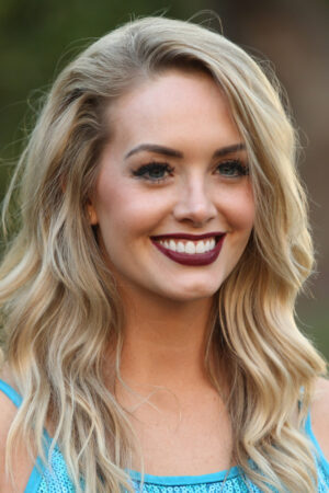 Jenna Cooper Headshot