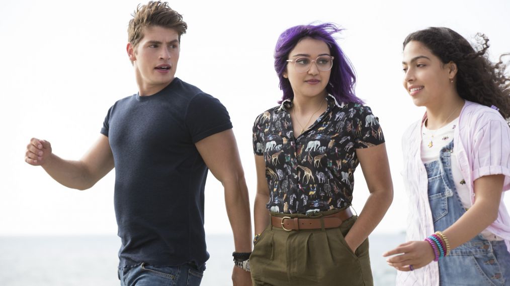 Marvel's Runaways - Gregg Sulkin, Ariela Barer, Allegra Acosta