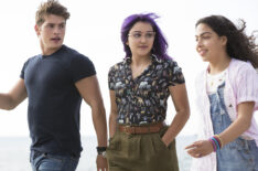 Marvel's Runaways - Gregg Sulkin, Ariela Barer, Allegra Acosta