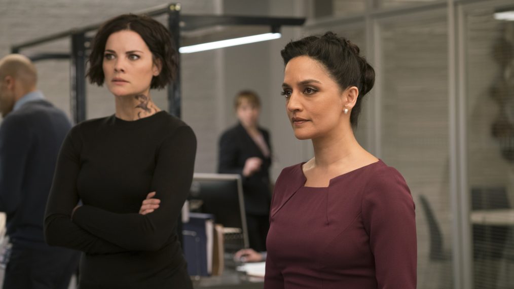 Jaimie Alexander as Jane Doe and Archie Panjabi as Nas in Blindspot - Season 3 - 'Warning Shot'