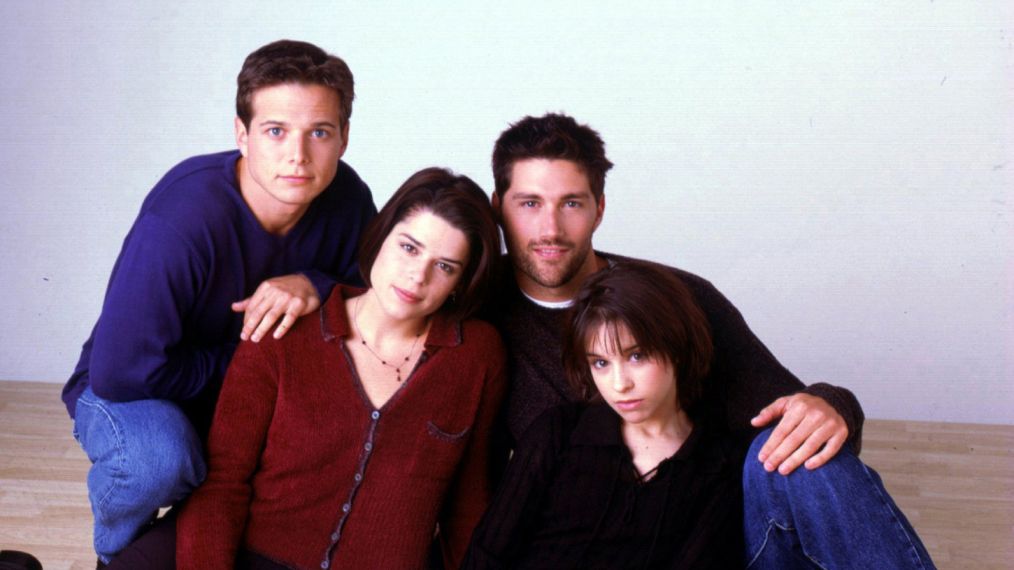 The cast of Party of Five - Scott Wolf, Neve Campbell, Matthew Fox, and Lacey Chabert