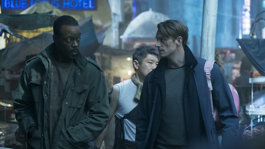 Ato Essandoh as Vernon Elliot and Joel Kinnaman as Takeshi Kovacs in Altered Carbon