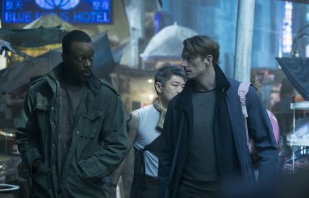 Ato Essandoh as Vernon Elliot and Joel Kinnaman as Takeshi Kovacs in Altered Carbon