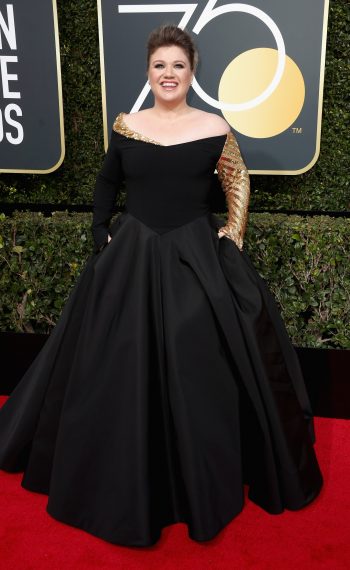 Kelly Clarkson attends The 75th Annual Golden Globe Awards