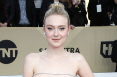 Dakota Fanning attends the 24th Annual Screen Actors Guild Awards