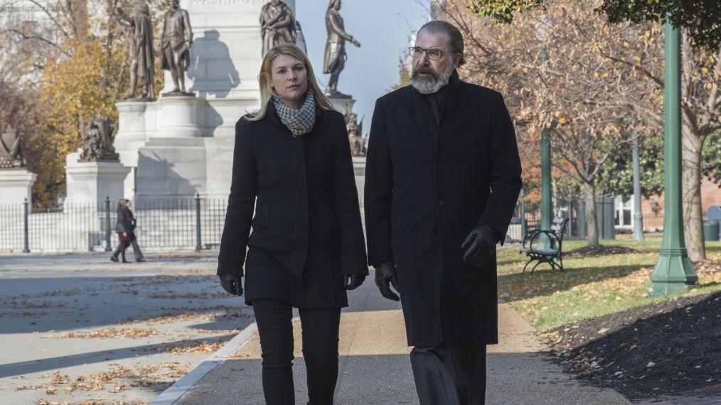 Claire Danes as Carrie Mathison and Mandy Patinkin as Saul Berenson in Homeland