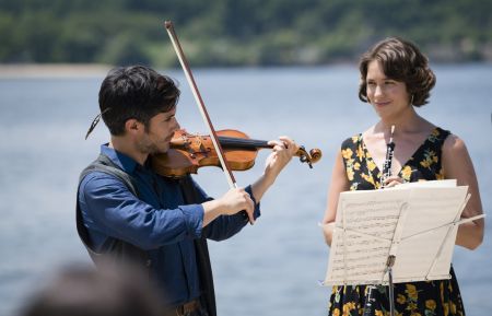 Mozart in the Jungle - Gael García Bernal and Lola Kirke