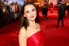 Rachael Leigh Cook attends the premiere of 'Rogue One: A Star Wars Story'