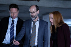 David Duchovny, guest star Brian Huskey, and Gillian Anderson in the 'The Lost Art Of Forehead Sweat' episode of The X-Files