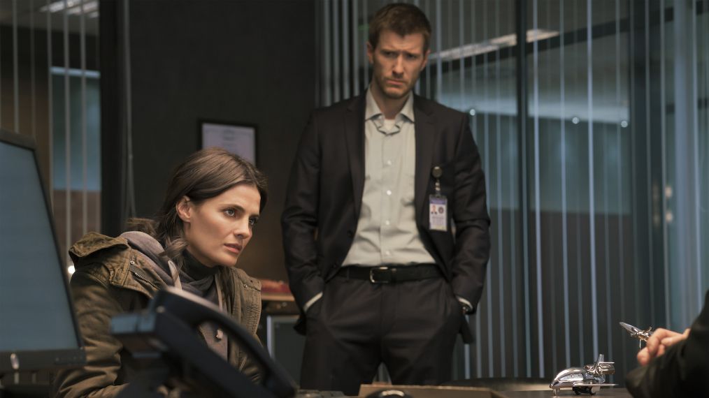 Stana Katic as Emily Byrne, Patrick Heusinger as Nick Durand in 'Absentia' Season 1