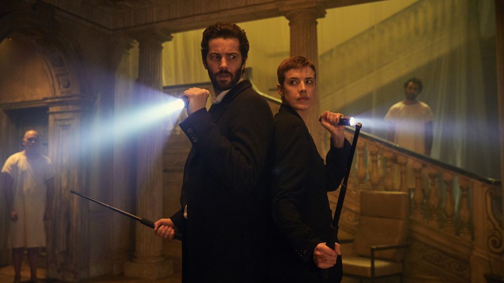 Hard Sun - Jim Sturgess as Charlie Hicks and Agyness Deyn as Elaine Renko