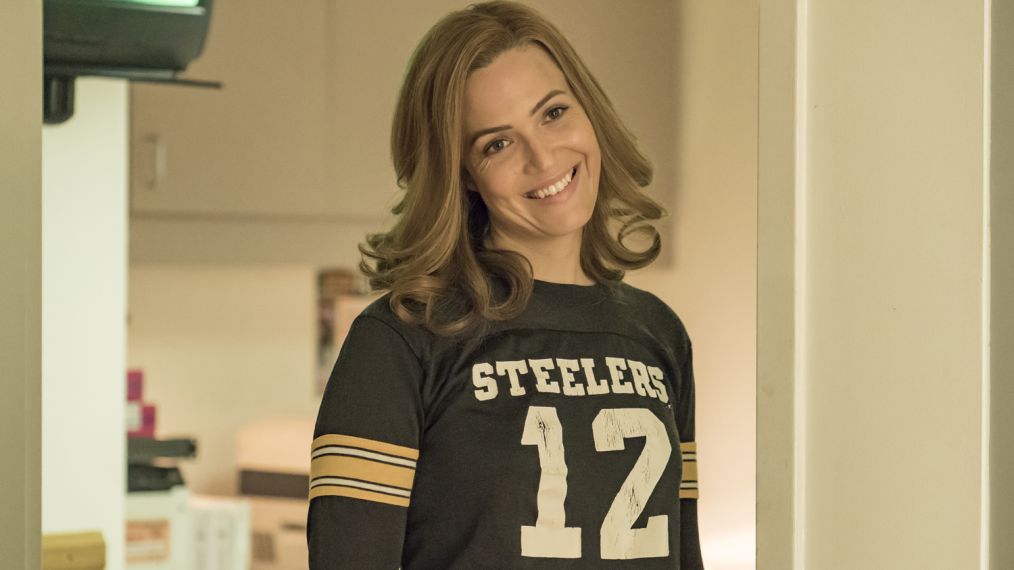 This Is Us - Mandy Moore - Mandy Moore in Steelers Jersey