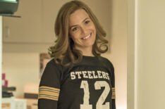 This Is Us - Mandy Moore - Mandy Moore in Steelers Jersey