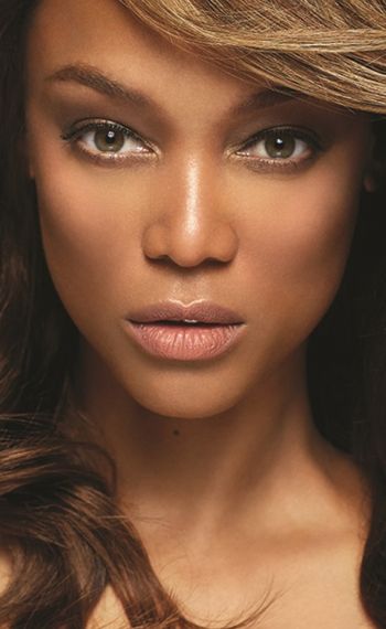 TYRA BANKS