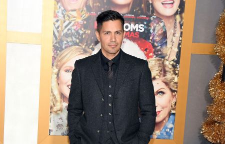 Jay Hernandez attends the premiere of 'A Bad Moms Christmas'