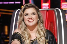 See Kelly Clarkson in Action as a 'Voice' Coach in New Sneak Peek (VIDEO)