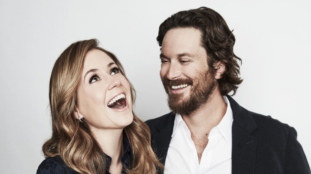 Jenna Fischer & Oliver Hudson Explain How 'Splitting Up Together' Works (VIDEO)