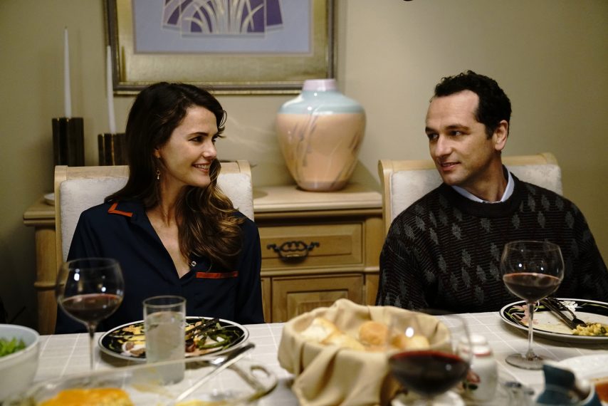 Keri Russell as Elizabeth Jennings, Matthew Rhys as Philip Jennings. CR: Patrick Harbron/FX