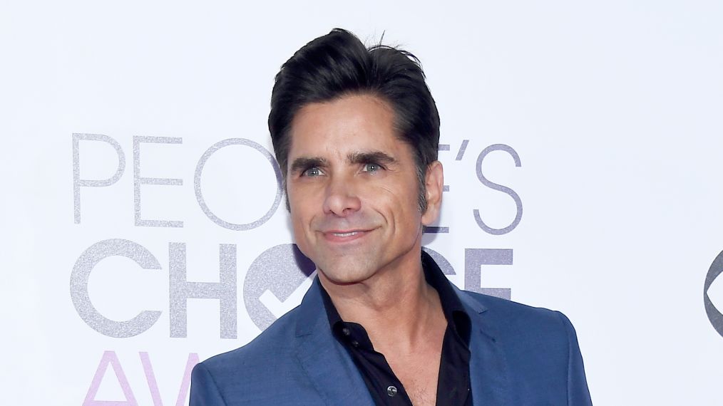 John Stamos attends the People's Choice Awards 2017
