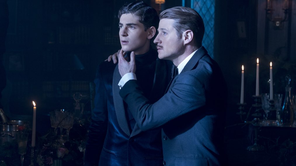 David Mazouz and Ben McKenzie in Gotham