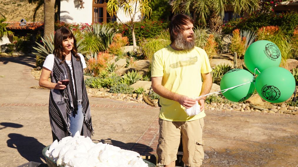 Mary Steenburgen and Will Forte in the 'Senor Clean' episode of The Last Man on Earth