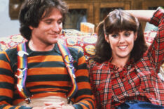 Robin Williams' 'Mork & Mindy' Co-Star Pam Dawber Says He'd Grope Her on Set