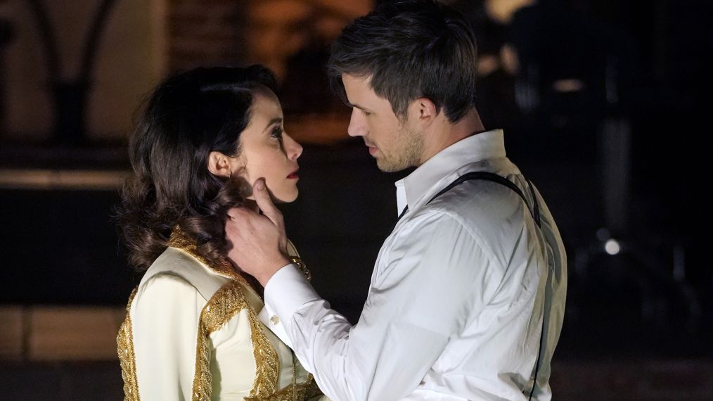 Abigail Spencer as Lucy and Matt Lanter as Wyatt in the 'Hollywoodland' episode of Timeless