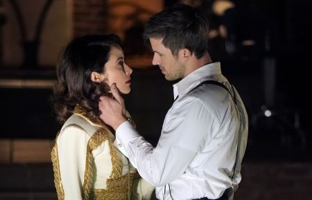 Abigail Spencer as Lucy and Matt Lanter as Wyatt in the 'Hollywoodland' episode of Timeless