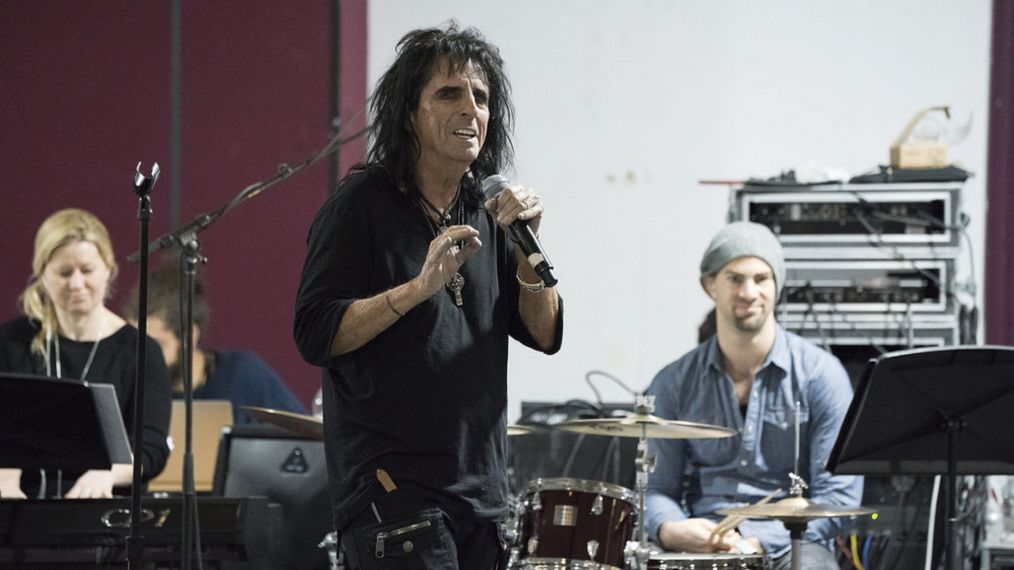 Alice Cooper as King Herod in Jesus Christ Superstar Live in Concert