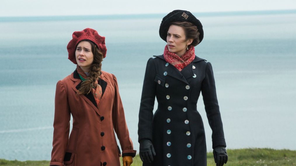 Howard's End - Philippa Coulthard as Helen Schlegel and Hayley Atwell as Margaret Schlegel